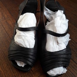 Audley Black Shoes. Size 37.